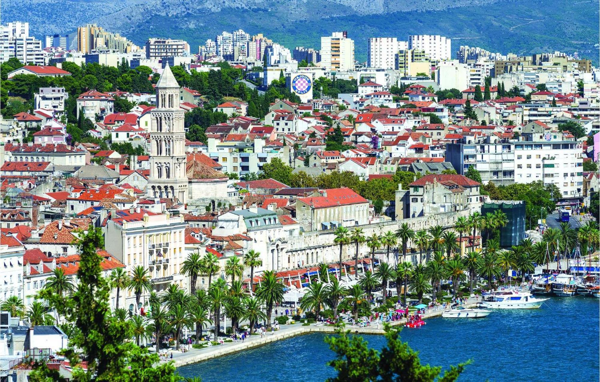 Amazing Apartment In Split With Kitchen Zewnętrze zdjęcie